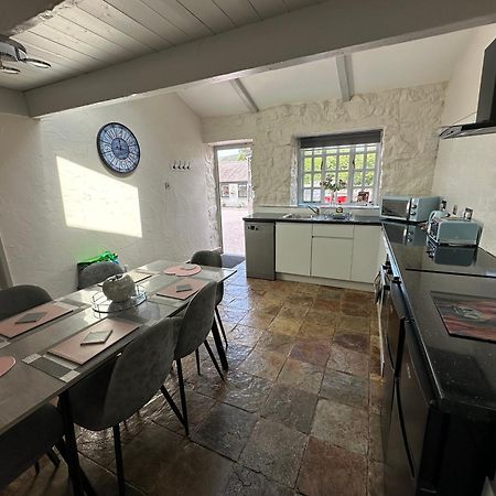 Dwylig Isa Holiday Cottages Rhuddlan エクステリア 写真
