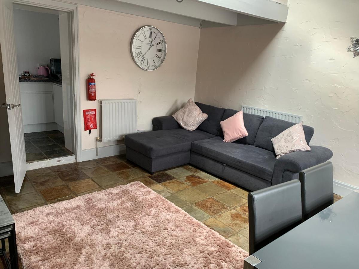 Dwylig Isa Holiday Cottages Rhuddlan エクステリア 写真