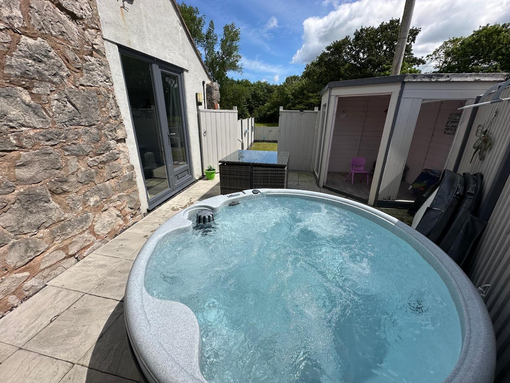 Dwylig Isa Holiday Cottages Rhuddlan エクステリア 写真