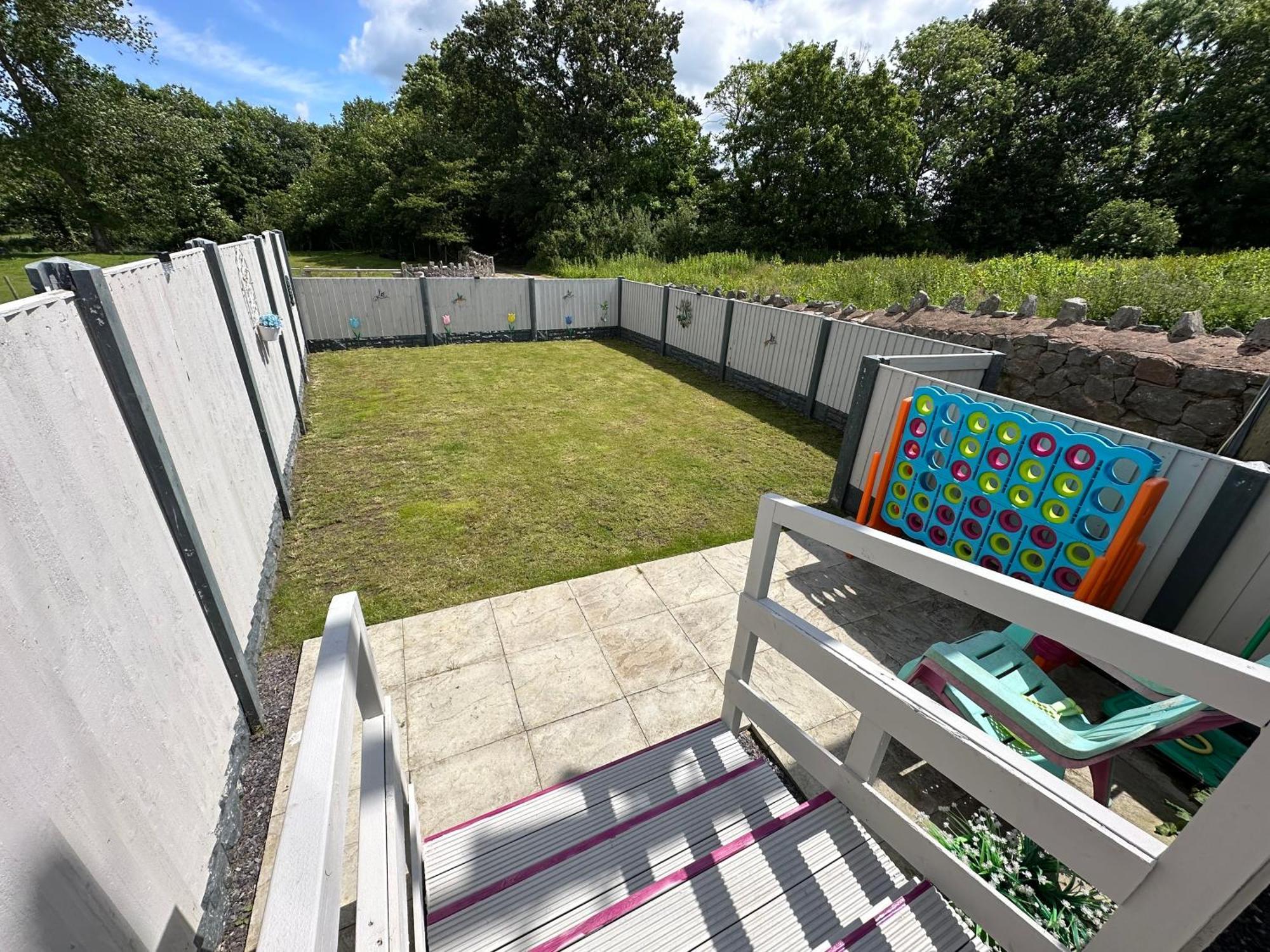 Dwylig Isa Holiday Cottages Rhuddlan エクステリア 写真